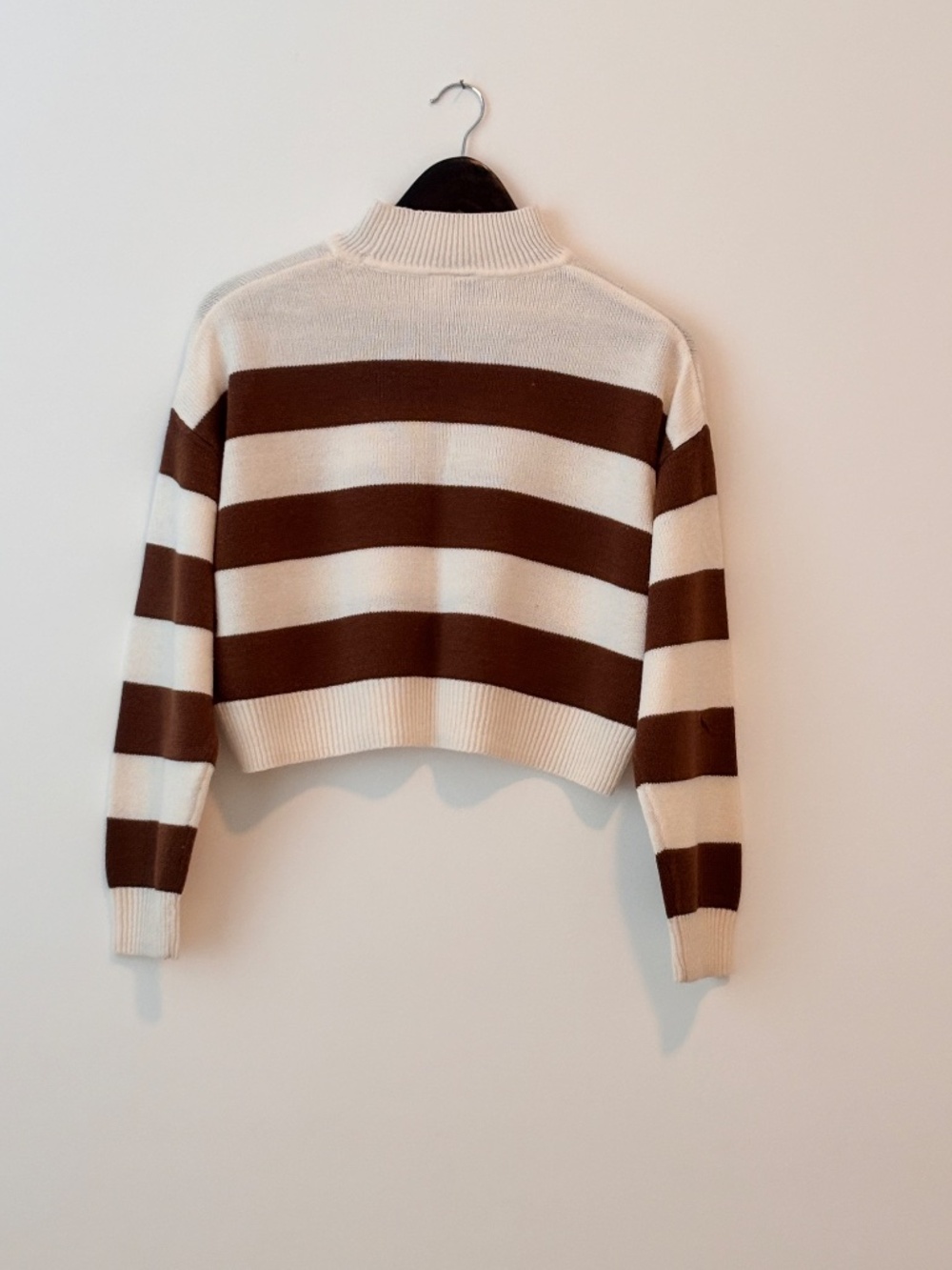 'H&M Divided' Crop striped sweater (S) - Picture 2 of 2